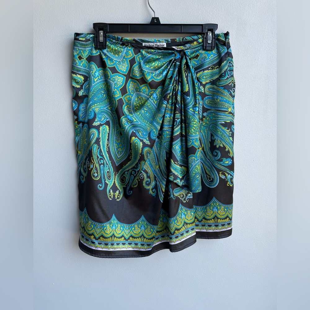 Richie Tailor Woman’s Paisley Boho Asymmetrical Skirt | Size M